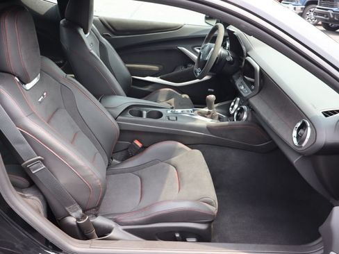 Used 2022 Chevrolet Camaro ZL1 RWD image 21