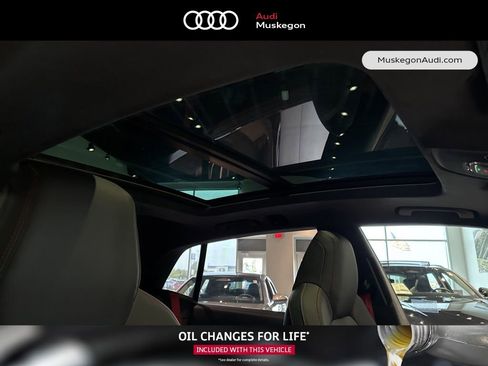 New 2025 Audi SQ8 Prestige image 31