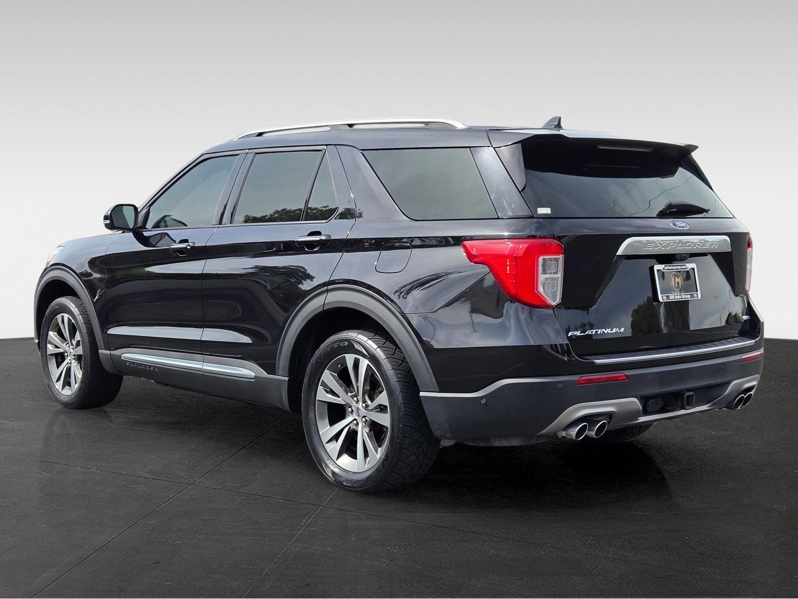 Used 2020 Ford Explorer Platinum w/ Premium Technology Package AWD/4WD image 7