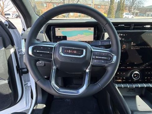 New 2026 GMC Terrain Elevation w/ Elevation Premium Package AWD/4WD image 25