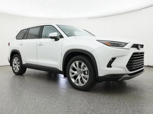 New 2026 Toyota Grand Highlander Limited image 29
