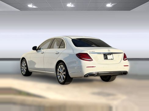Certified 2019 Mercedes-Benz E 300 image 3
