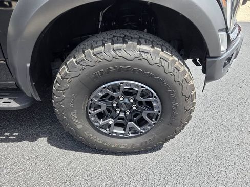 Used 2022 Ford F150 Raptor w/ Raptor 37 Performance Package AWD/4WD image 18