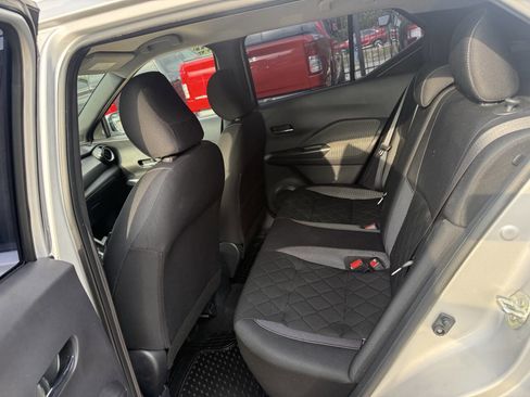 Used 2020 Nissan Kicks SV FWD image 13