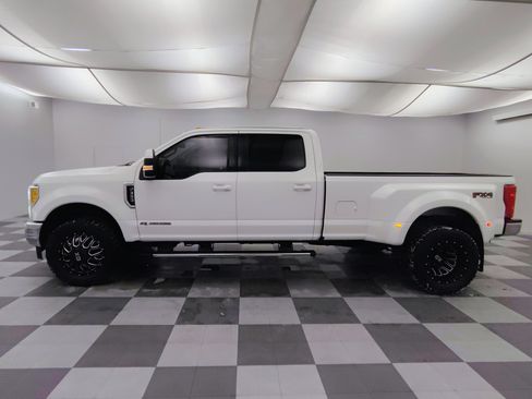 Used 2017 Ford F350 Lariat w/ Lariat Value Package image 8