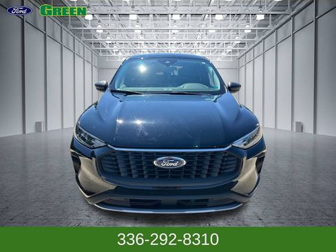 Used 2024 Ford Escape Active w/ Tech Pack #1 AWD/4WD image 8