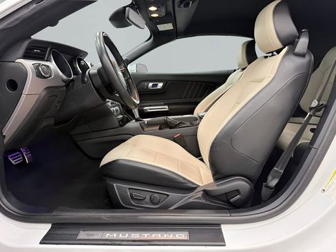 Used 2022 Ford Mustang Premium RWD image 16