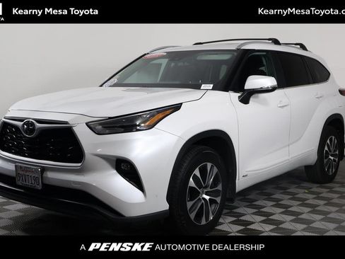 Used 2026 Toyota Highlander XLE AWD/4WD image 1