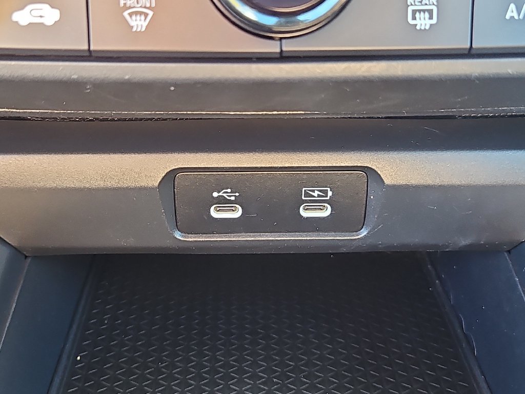 Certified 2025 Honda Accord LX image 16