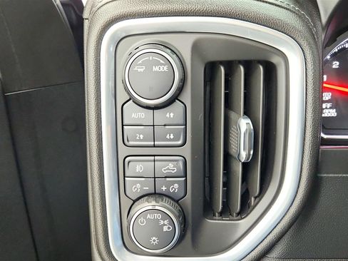 Used 2021 Chevrolet Silverado 1500 LT Trail Boss w/ Convenience Package II AWD/4WD image 40