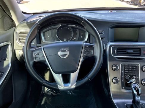 Used 2015 Volvo S60 T5 Premier image 8