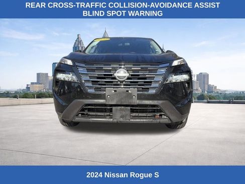 Used 2024 Nissan Rogue S image 7
