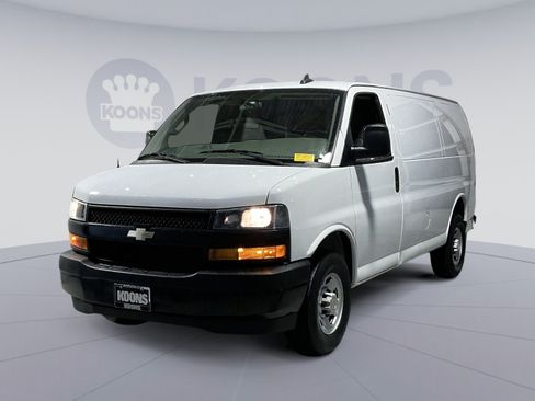 Used 2022 Chevrolet Express 2500 w/ Driver Convenience Package RWD image 1