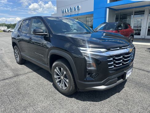 New 2026 Chevrolet Equinox LT w/ Convenience Package II AWD/4WD image 2