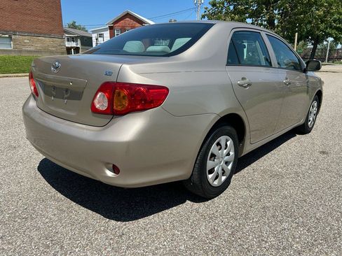 Used 2010 Toyota Corolla FWD image 5