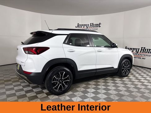 Used 2023 Chevrolet TrailBlazer ACTIV w/ Convenience Package image 5