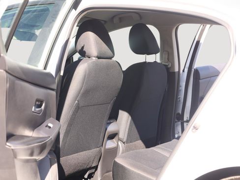 Used 2023 Nissan Sentra S FWD image 16