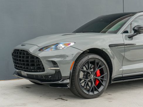 Used 2025 Aston Martin DBX 707 AWD/4WD image 19