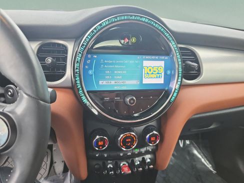 Used 2022 MINI Cooper S w/ Signature Upholstery Package image 19