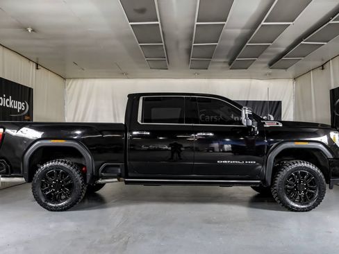Used 2023 GMC Sierra 3500 Denali w/ Denali Black Diamond Edition AWD/4WD image 5