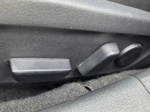 Used 2024 MAZDA MAZDA3 s FWD image 19