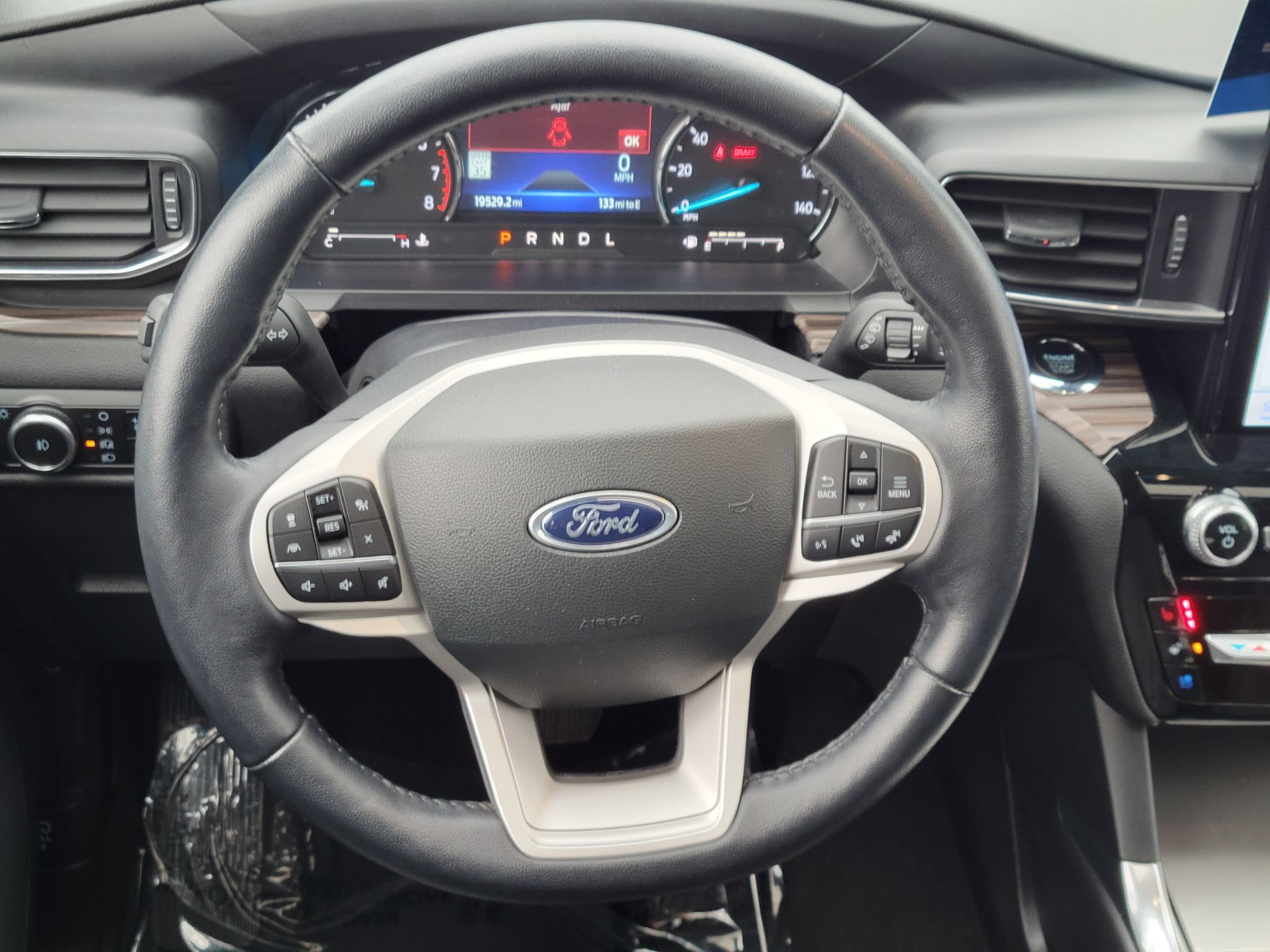 Certified 2023 Ford Explorer Limited w/ Limited Technology Package AWD/4WD image 28