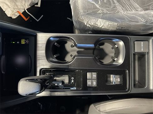 New 2026 Subaru Outback Limited image 21