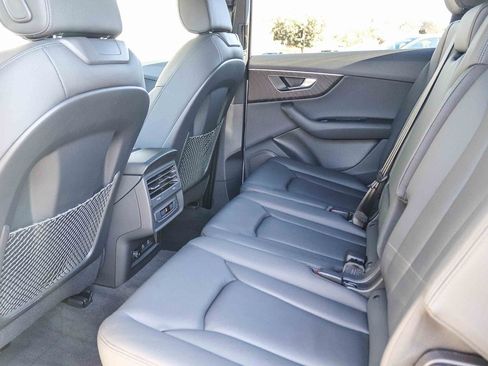 Certified 2023 Audi Q7 2.0T Premium w/ Convenience Package AWD/4WD image 19