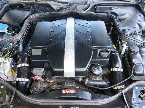 Used 2005 Mercedes-Benz E 320 4MATIC Sedan image 38
