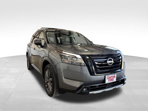 Used 2022 Nissan Pathfinder SL w/ SL Premium Package image 7