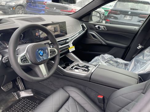 Used 2026 BMW X6 xDrive40i AWD/4WD image 10