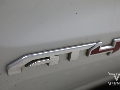 Used 2023 GMC Sierra 1500 AT4 AWD/4WD image 12