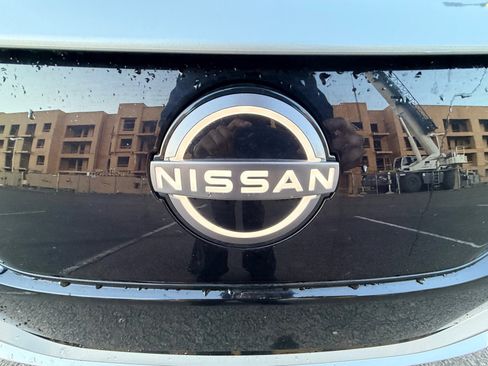 Certified 2025 Nissan Leaf S image 23