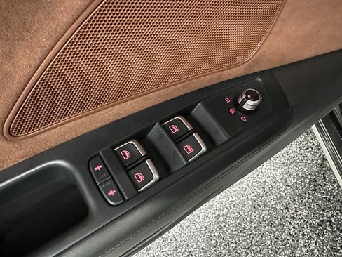 Used 2014 Audi A8 L 3.0T image 21