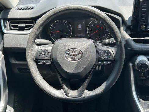 Certified 2022 Toyota RAV4 XLE FWD image 36