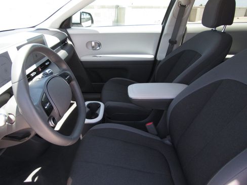 Used 2024 Hyundai Ioniq 5 SEL RWD image 15