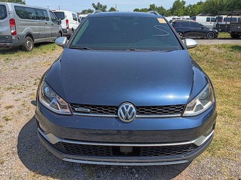 Used 2017 Volkswagen Golf Alltrack S AWD/4WD image 2