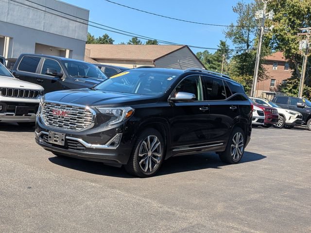 Used 2020 GMC Terrain Denali w/ Denali Premium Package AWD/4WD image 7