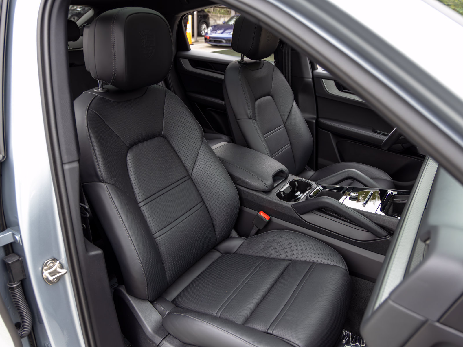 Certified 2026 Porsche Cayenne Coupe AWD/4WD image 58