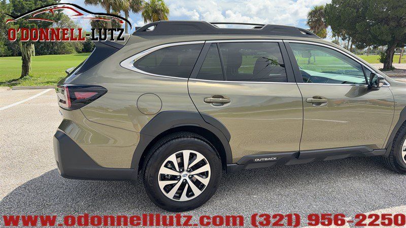 Used 2025 Subaru Outback Premium AWD/4WD image 33