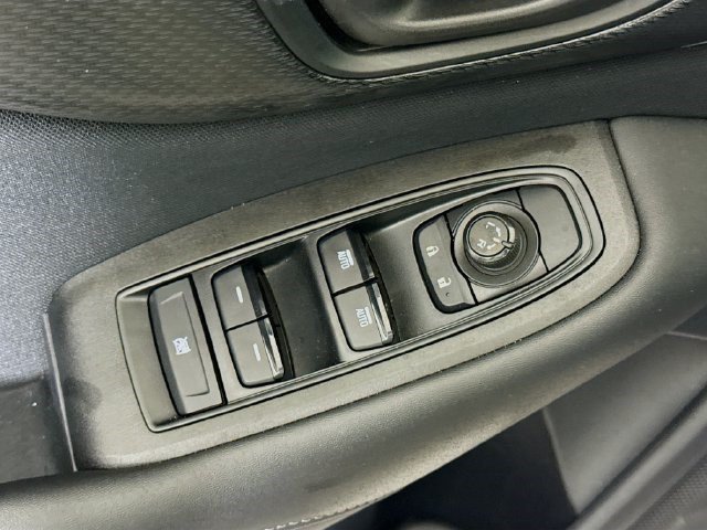 Used 2025 Subaru Outback AWD/4WD image 22