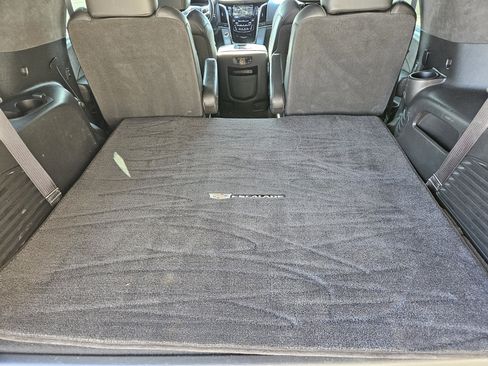 Used 2020 Cadillac Escalade Platinum w/ Escalade Sport Edition image 33