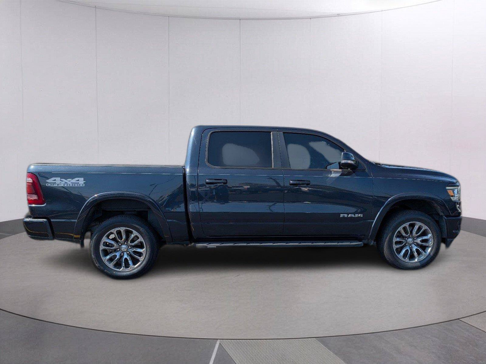 Used 2020 RAM 1500 Laramie w/ Sport Appearance Package AWD/4WD image 8