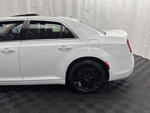 Used 2015 Chrysler 300 Limited image 3