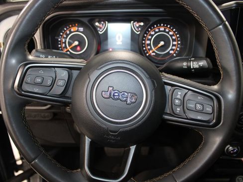 Used 2024 Jeep Wrangler Unlimited Sport AWD/4WD image 33