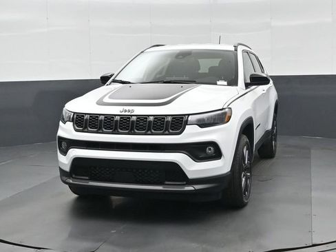 New 2026 Jeep Compass Latitude AWD/4WD image 8