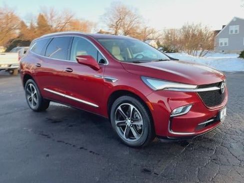 Used 2022 Buick Enclave Essence w/ Experience Buick Package image 2