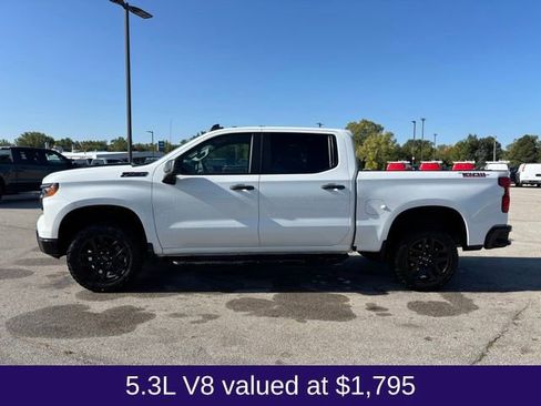 Used 2023 Chevrolet Silverado 1500 Custom Trail Boss w/ LPO, Dark Essentials Package image 2