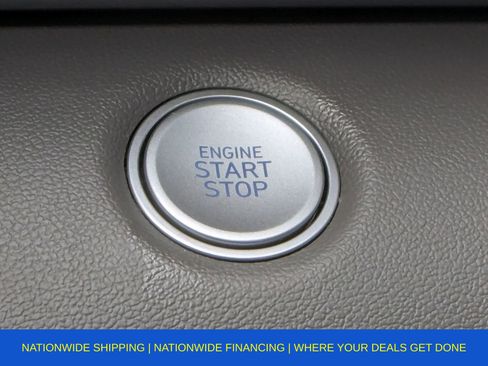 Used 2022 Hyundai Elantra SEL image 36