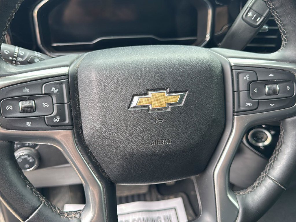 Used 2025 Chevrolet Silverado 1500 LT AWD/4WD image 12